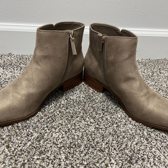J CREW Flat Ankle Boot - Grey - Picture 7 of 9